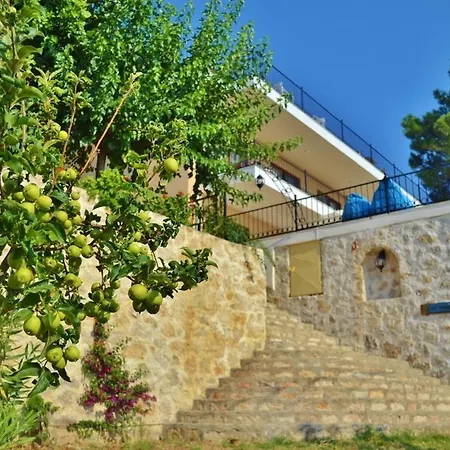 Villa Cennet Bahcesi
