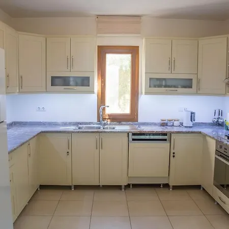 Villa Cennet Bahcesi