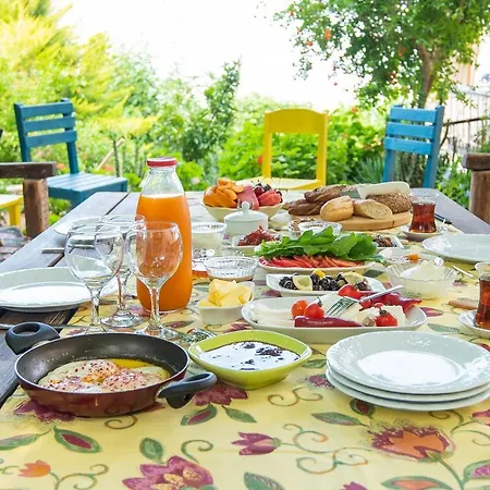 Cennet Bahcesi Villa Kalkan