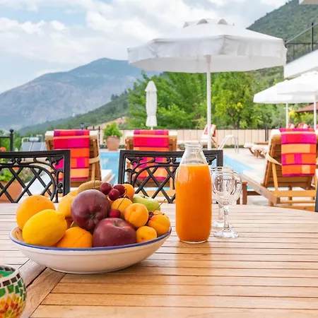 Villa Cennet Bahcesi