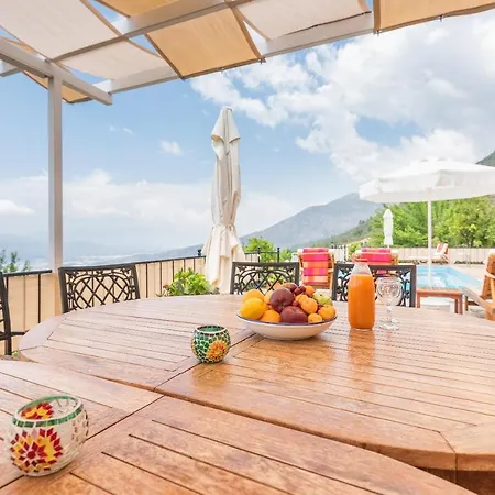 Cennet Bahcesi Villa